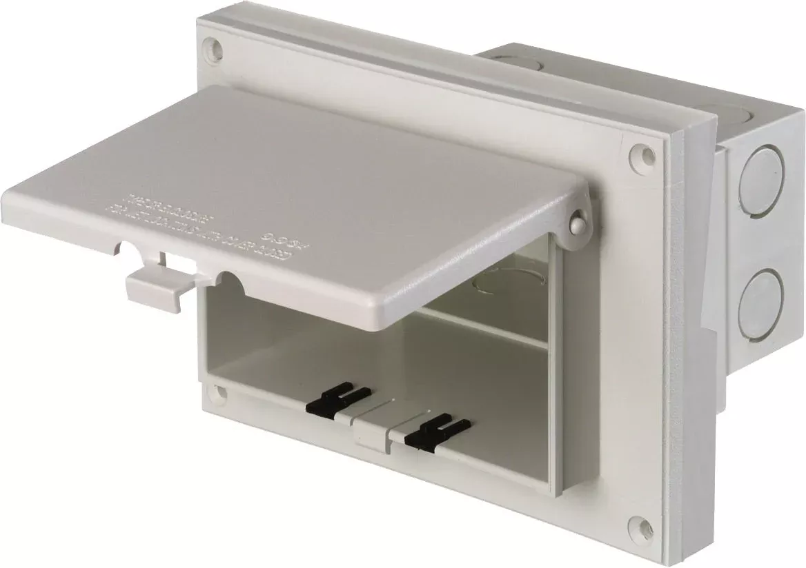 Arlington Industries DBHR141W UV-Rated Plastic Electrical Fitting
